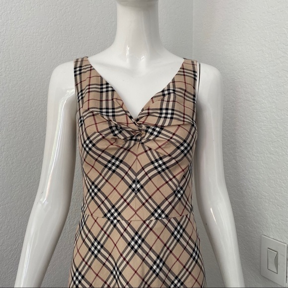 Burberry beige check twist front dress - Picture 2 of 9